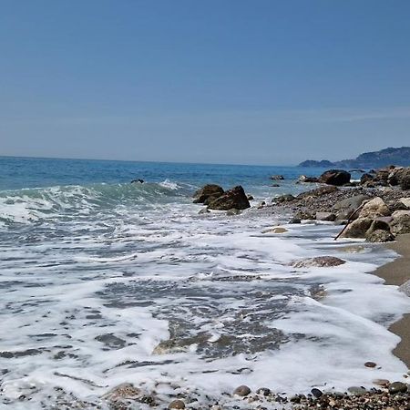 Ntonia Holiday Santa Teresa Di Riva Esterno foto